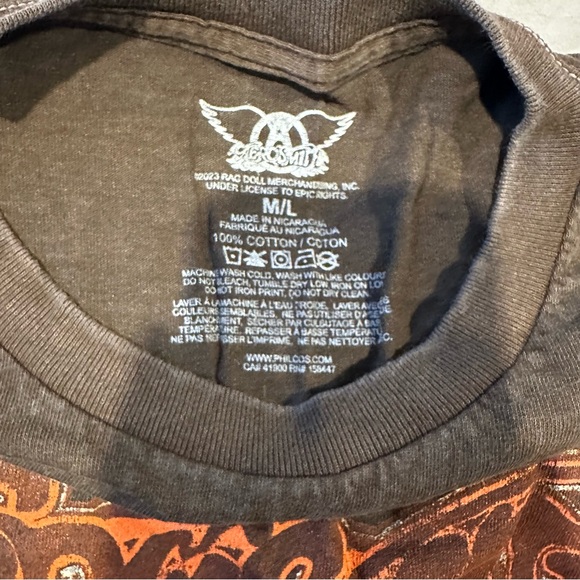 SOLD: Aerosmith Graphic T-Shirt - Picture 2 of 3